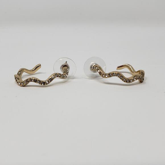 NWT Sugarfix by Baublebar 2 Pack Gold-Tone Earrings Faux Pearl Zig-Zag Hoop - Picture 8 of 9